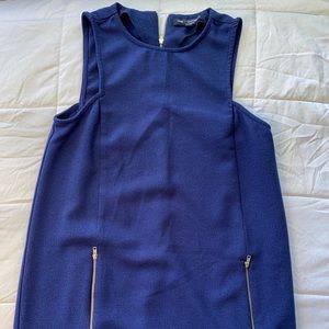 Sleeveless blue dress, M